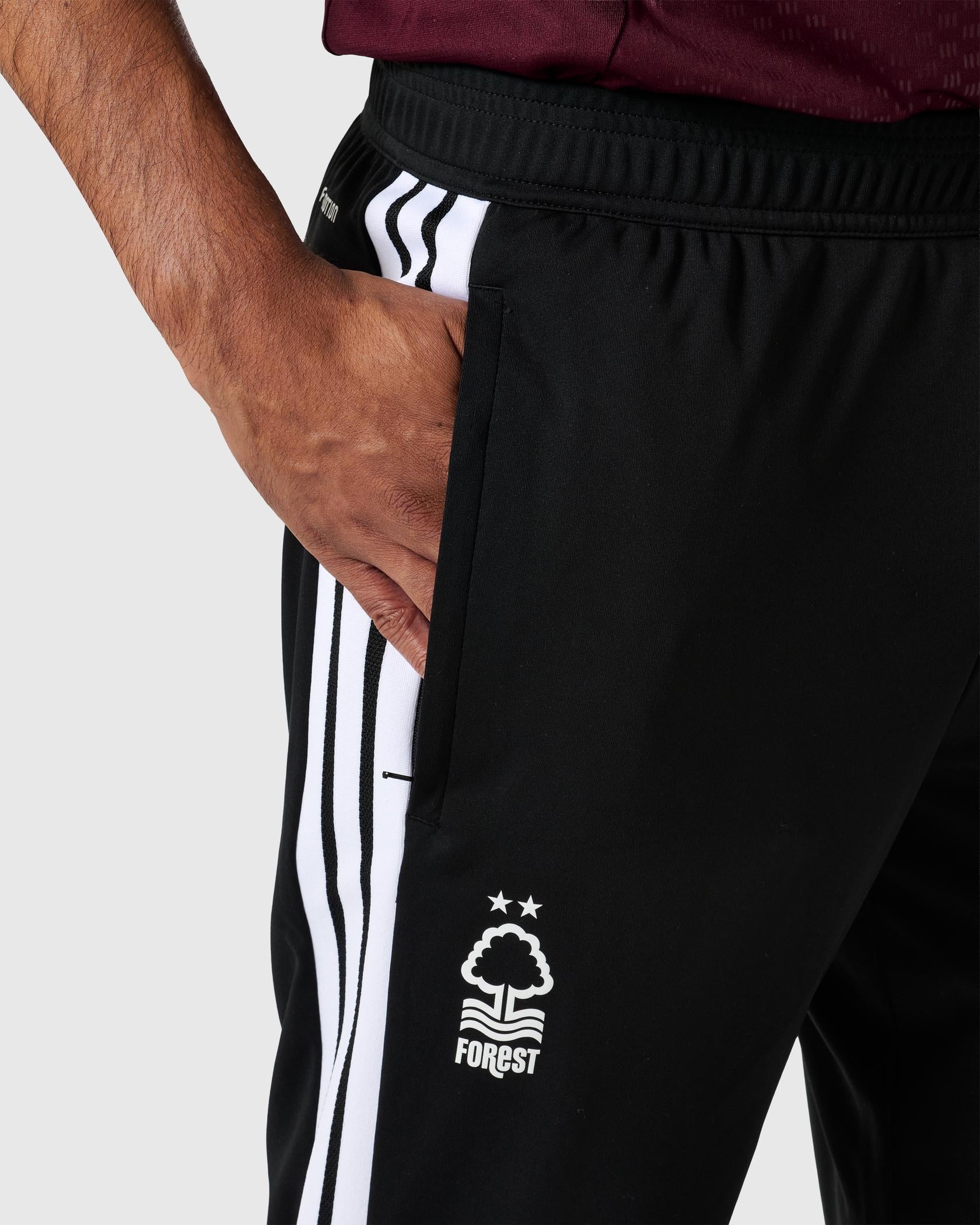NFFC 26/27 Black Training Pants - Nottingham Forest FC