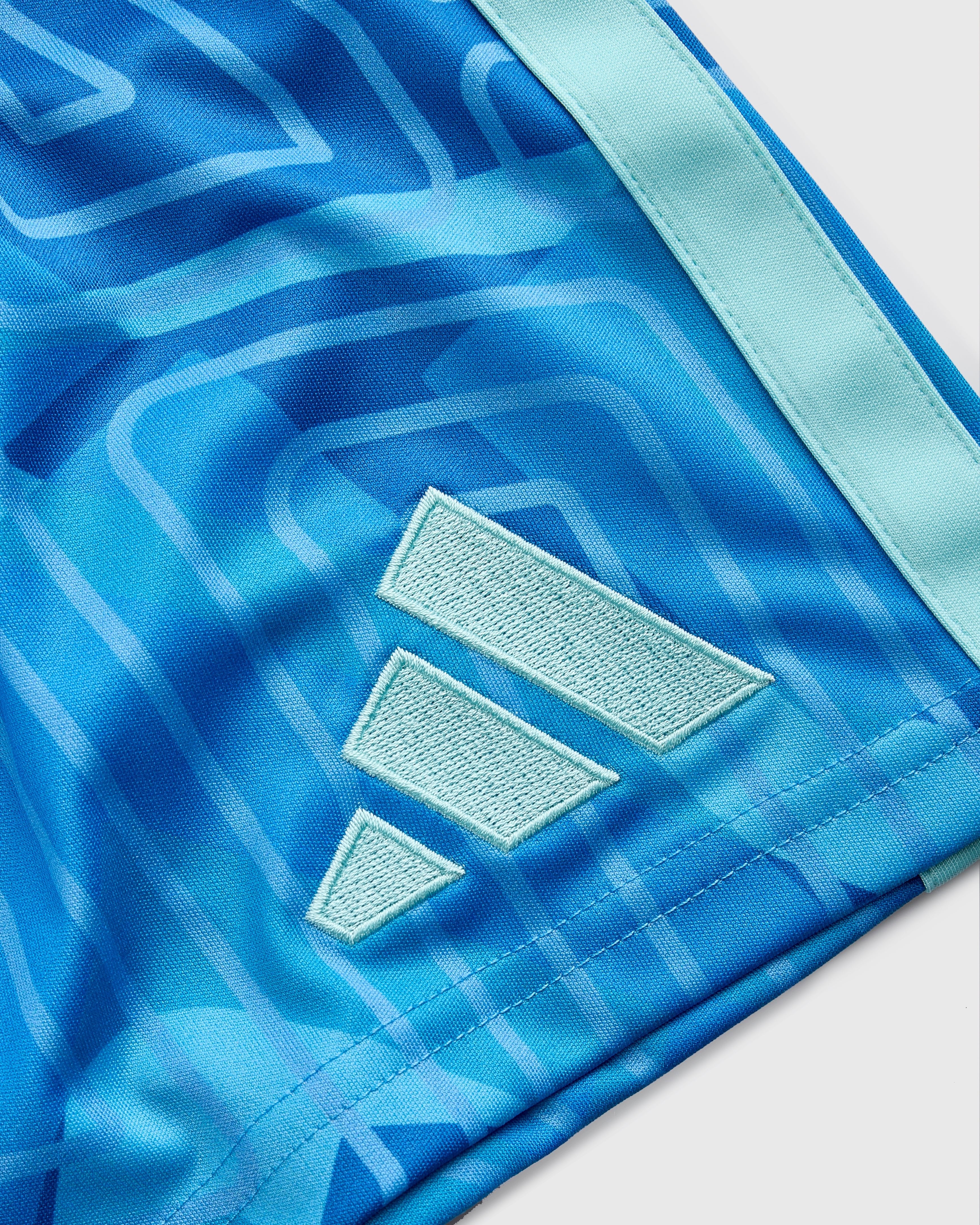 NFFC 26/27 Junior Blue Goalkeeper Shorts - Nottingham Forest FC