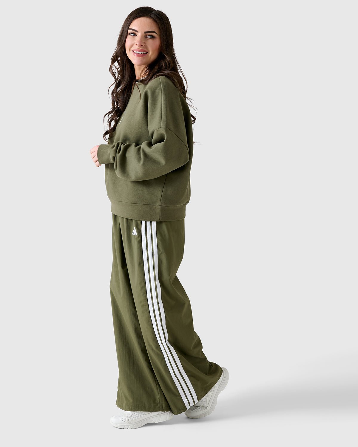 NFFC Adidas Women's Small Logo Olive Crewneck Sweatshirt - Nottingham Forest FC