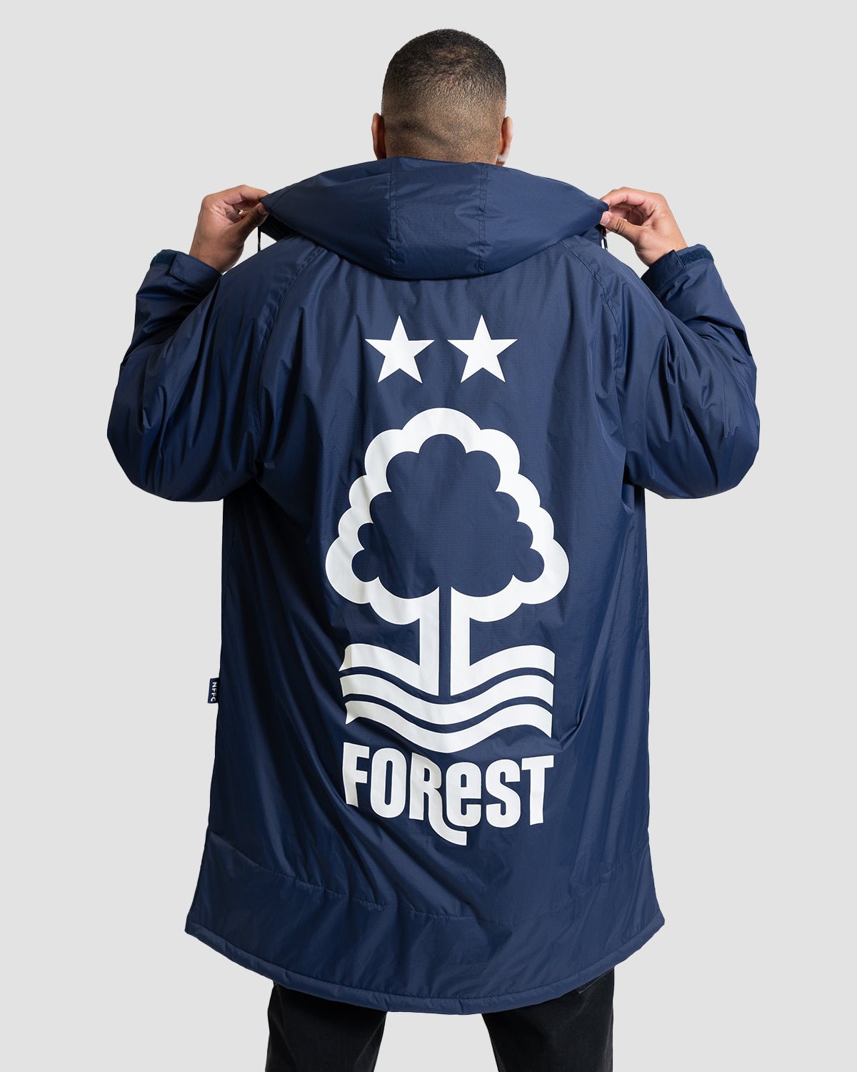 NFFC Navy Sherpa Lined Changing Robe - Nottingham Forest FC