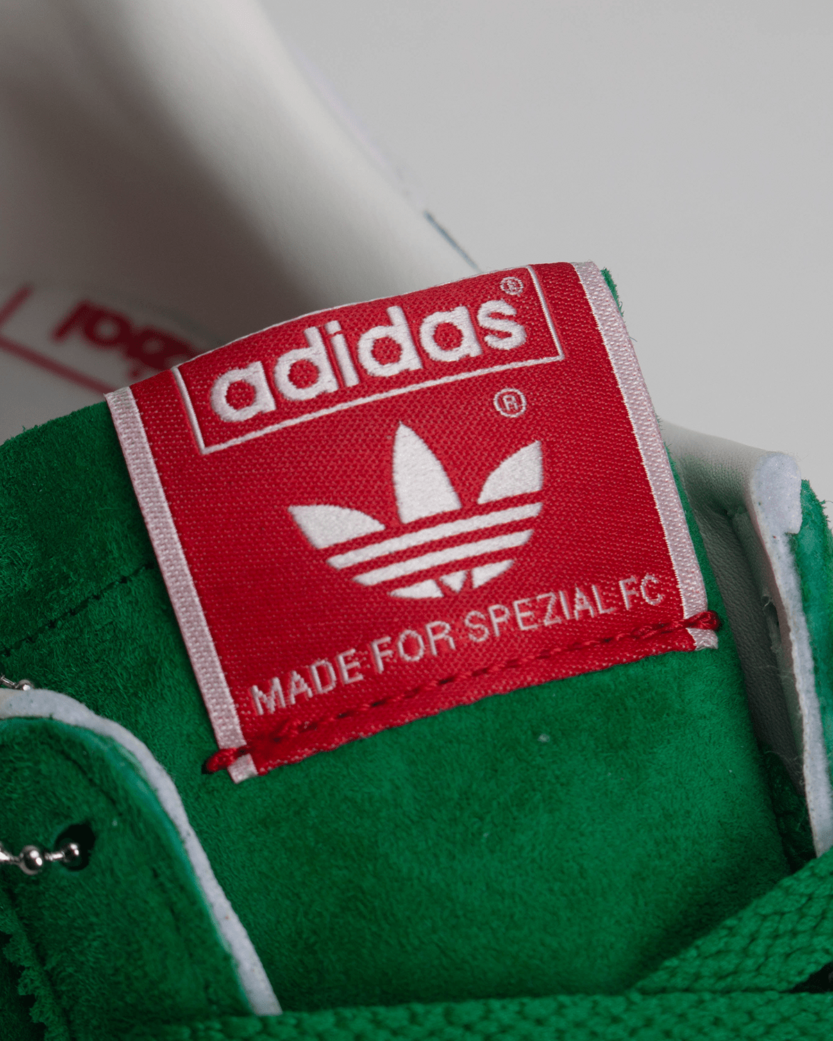NFFC SPZL F.C Trainers - Nottingham Forest FC