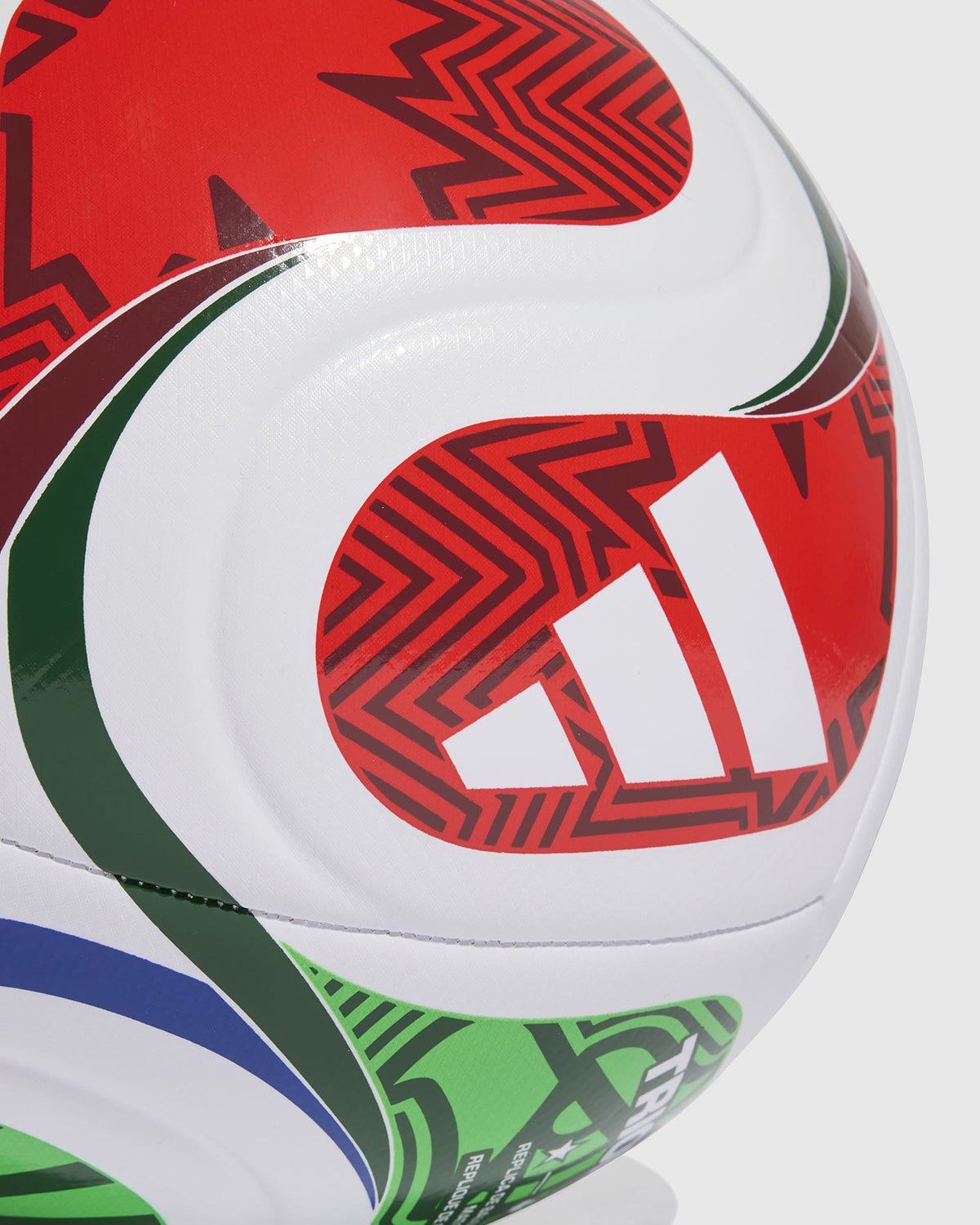 FIFA World Cup 26™ Trionda Training Ball - Nottingham Forest FC