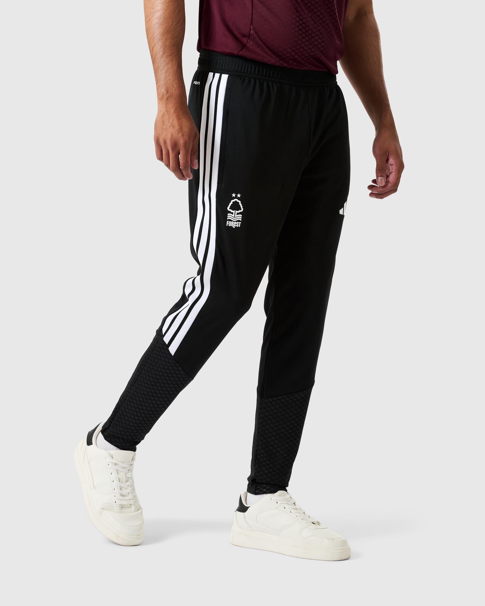 NFFC 26/27 Black Training Pants - Nottingham Forest FC