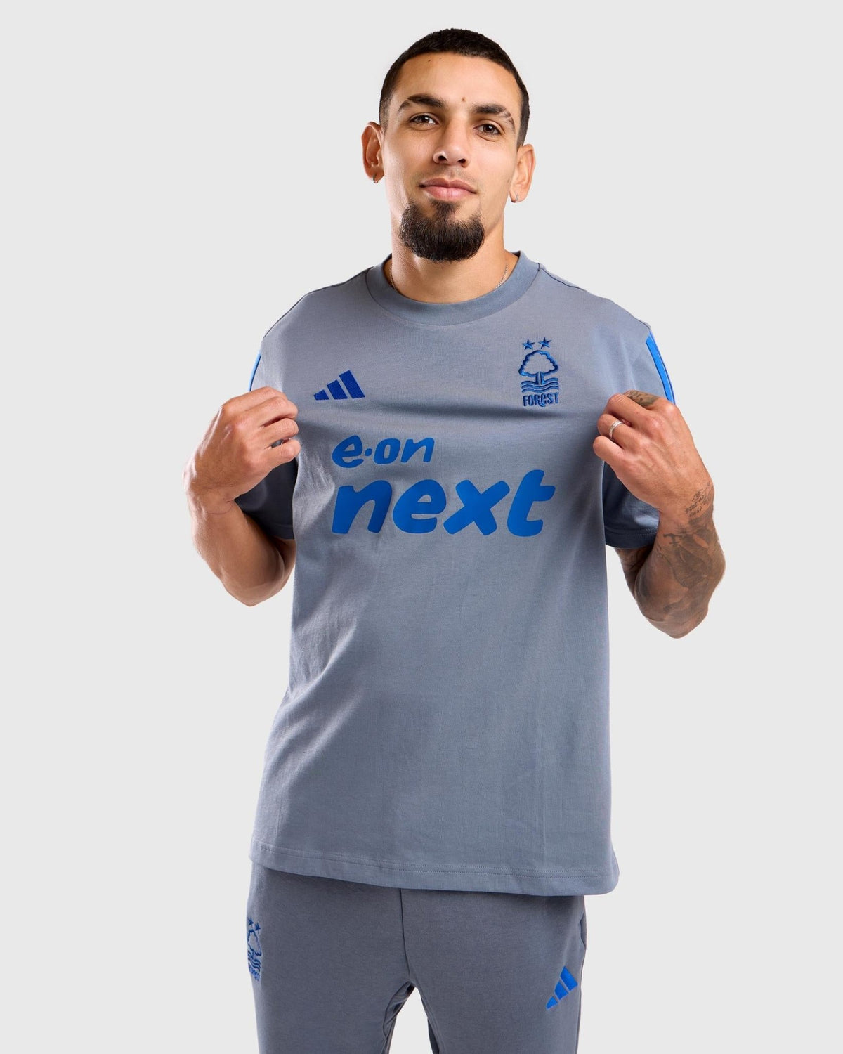 NFFC 26/27 Grey Coaches Leisure T-Shirt - Nottingham Forest FC