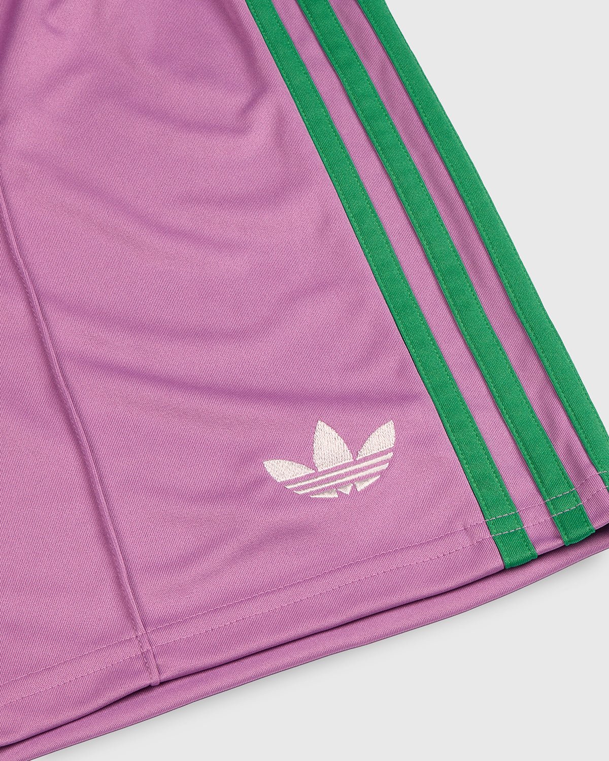 NFFC 26/27 Junior Pink Goalkeeper Shorts - Nottingham Forest FC