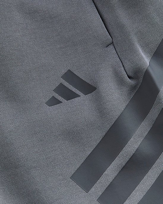 NFFC adidas Grey Future Icons 3-Stripe Shorts - Nottingham Forest FC