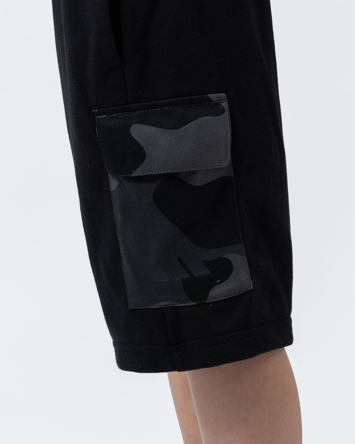 NFFC adidas Junior Black Camo Print Shorts - Nottingham Forest FC