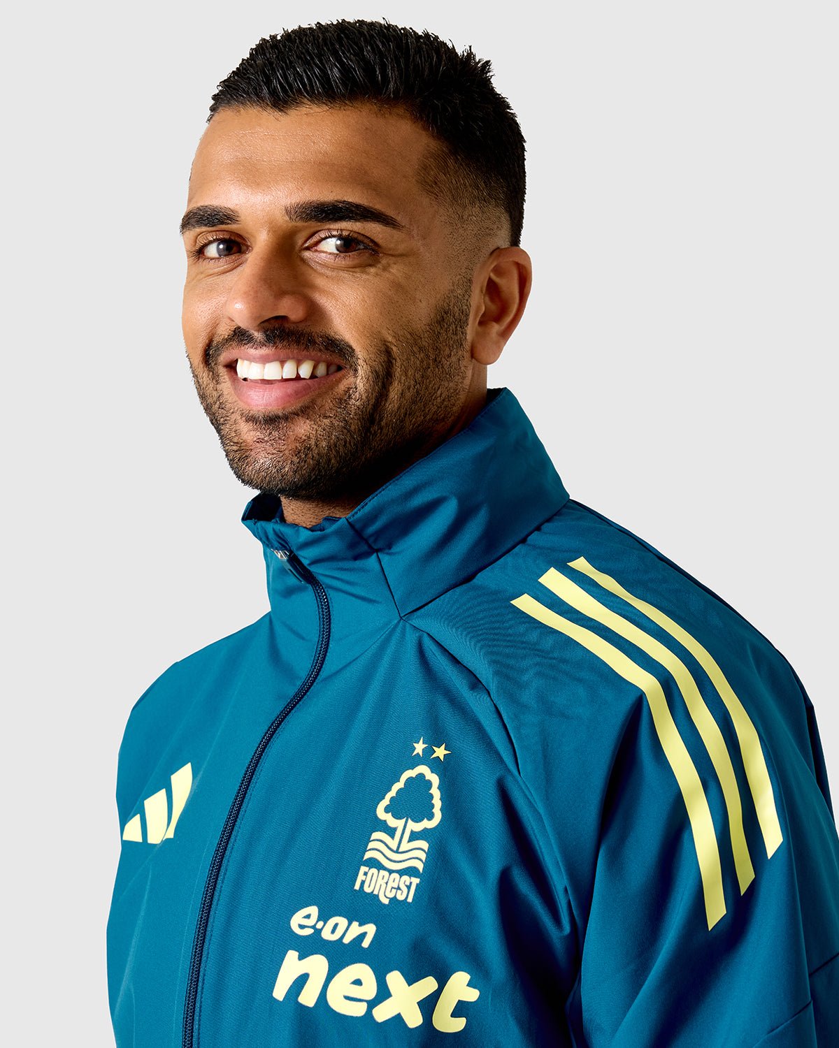 NFFC Coaches Training All Weather Jacket 25/26 - Nottingham Forest FC