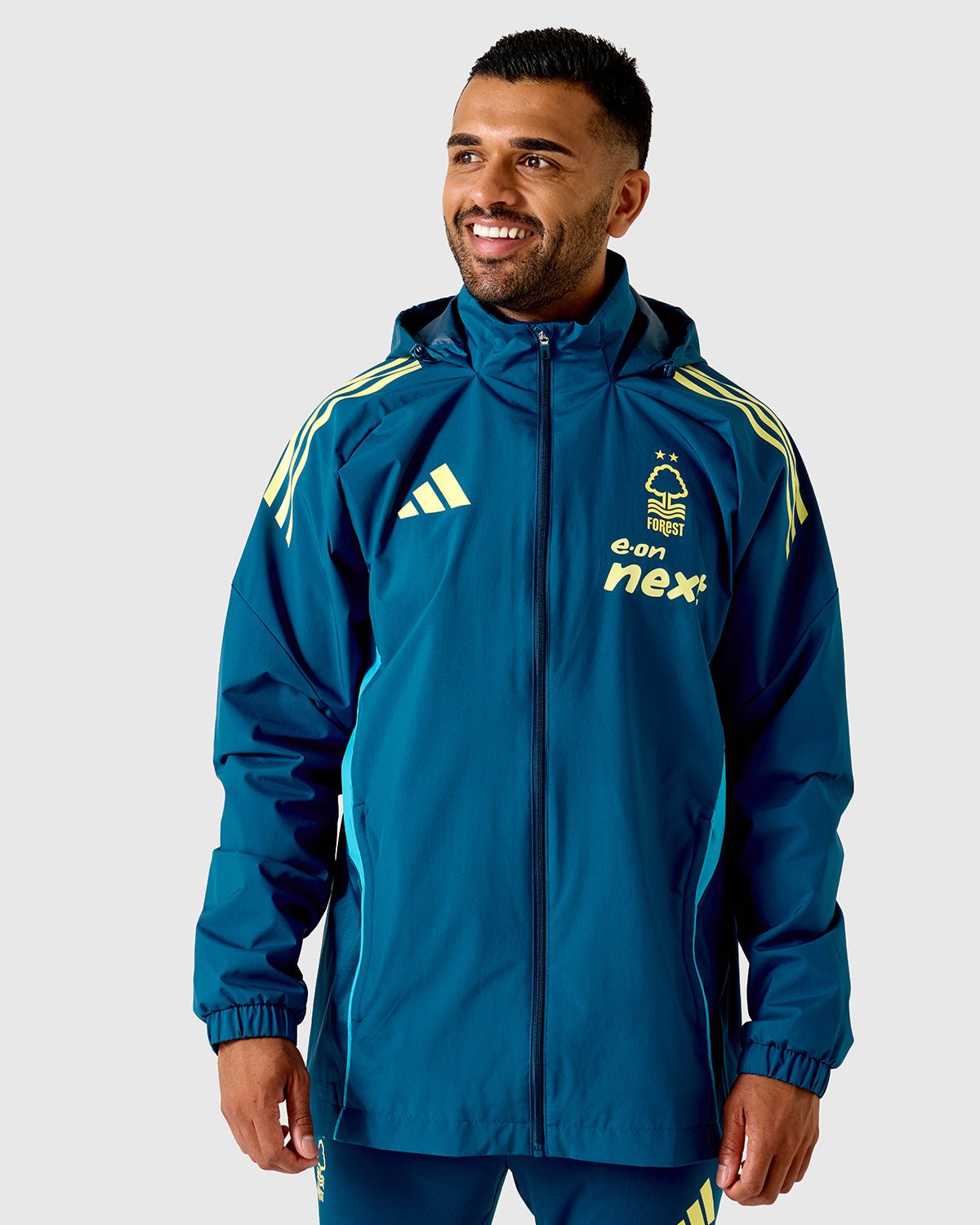 NFFC Coaches Training All Weather Jacket 25/26 - Nottingham Forest FC