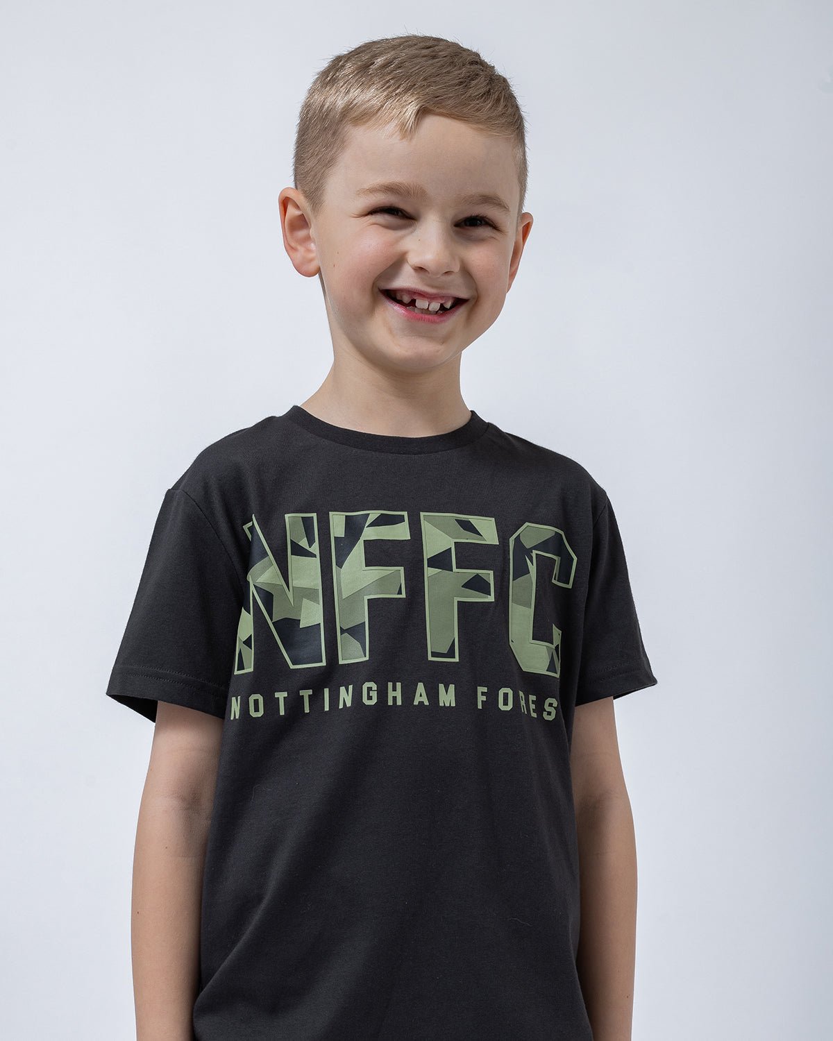 NFFC Junior Camo Font T-Shirt - Nottingham Forest FC